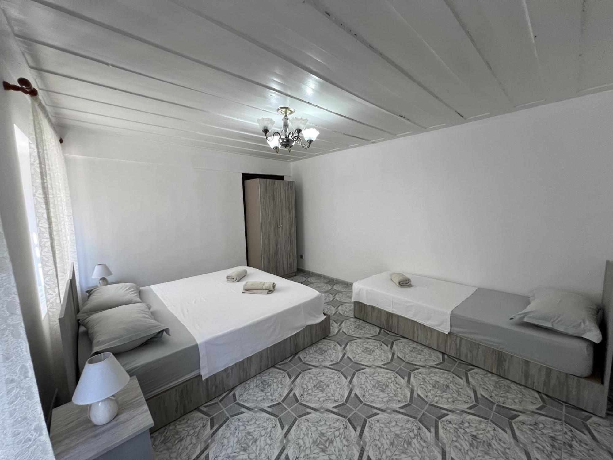 Onetwosleep Guesthouse شكودر المظهر الخارجي الصورة