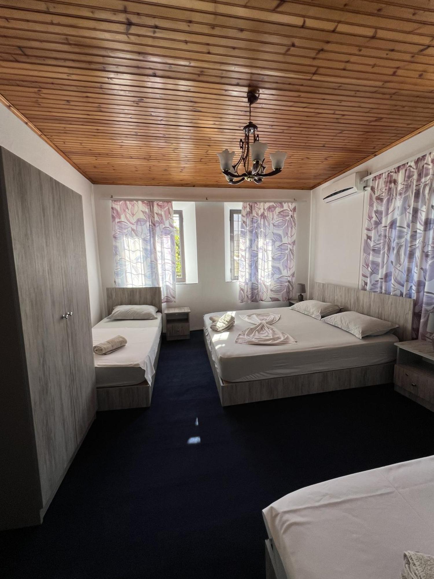 Onetwosleep Guesthouse شكودر المظهر الخارجي الصورة
