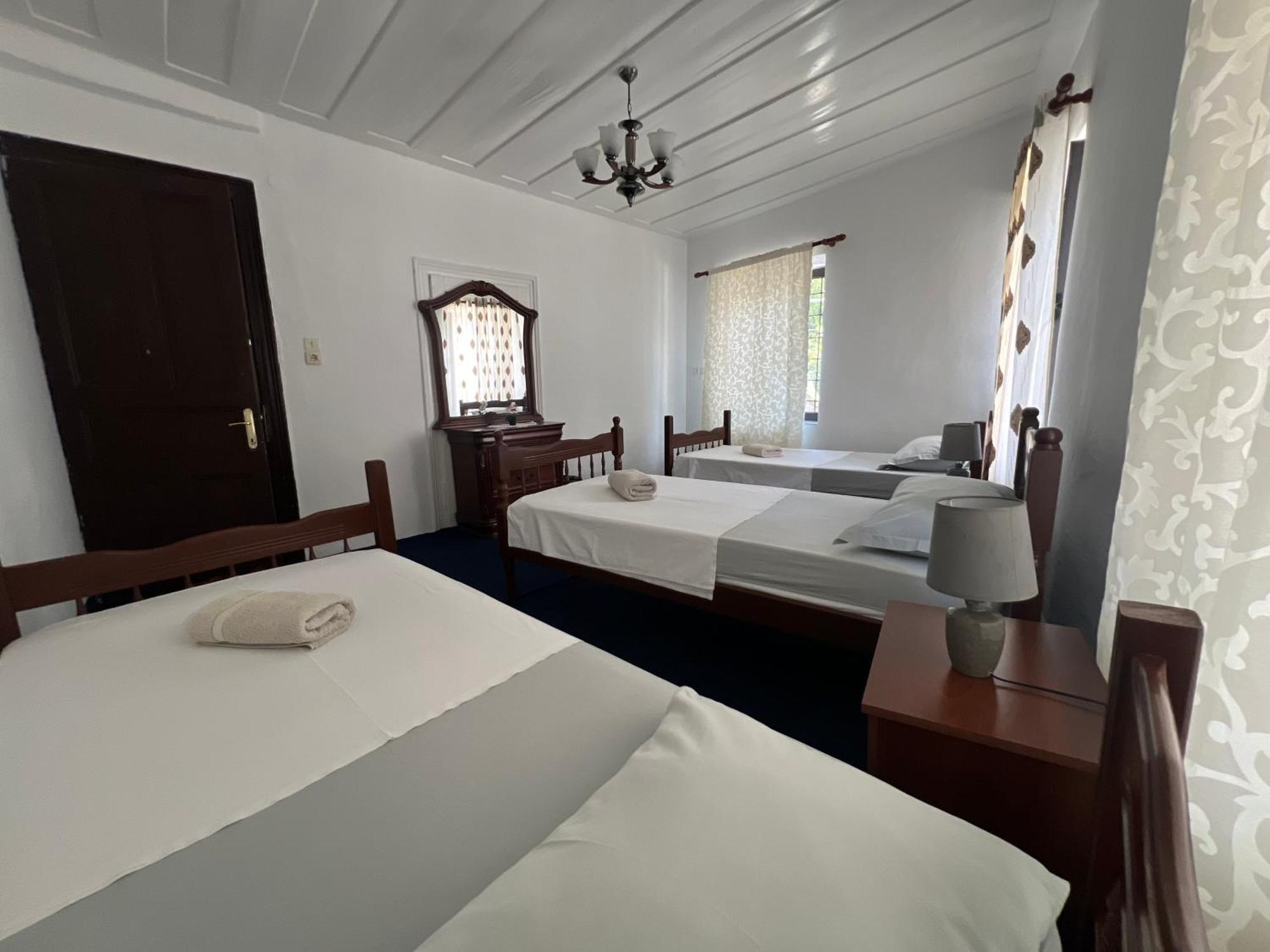 Onetwosleep Guesthouse شكودر المظهر الخارجي الصورة